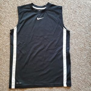 Nike Boys sleeveless shirt